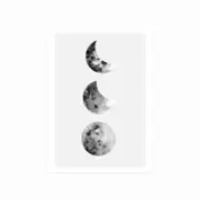 Moon Phase plakat med tre måneformer i gråtoner fra Designplakater